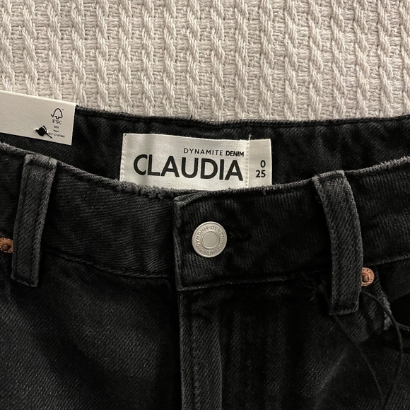 Dynamite Claudia Mom Jean Shorts Size 25 (0) - Picture 1 of 5